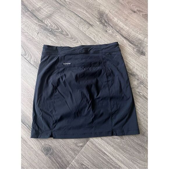Columbia Skort Omni-Shield Black Advanced Repellancy Shorts Skirt Size 6 EUC - Picture 2 of 5